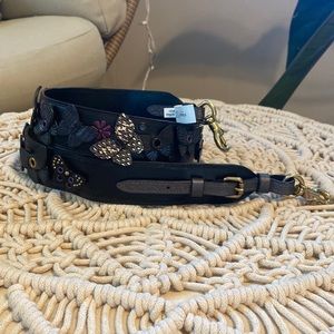 Coach butterfly appliqué with snakeskin detail novelty strap. NWT